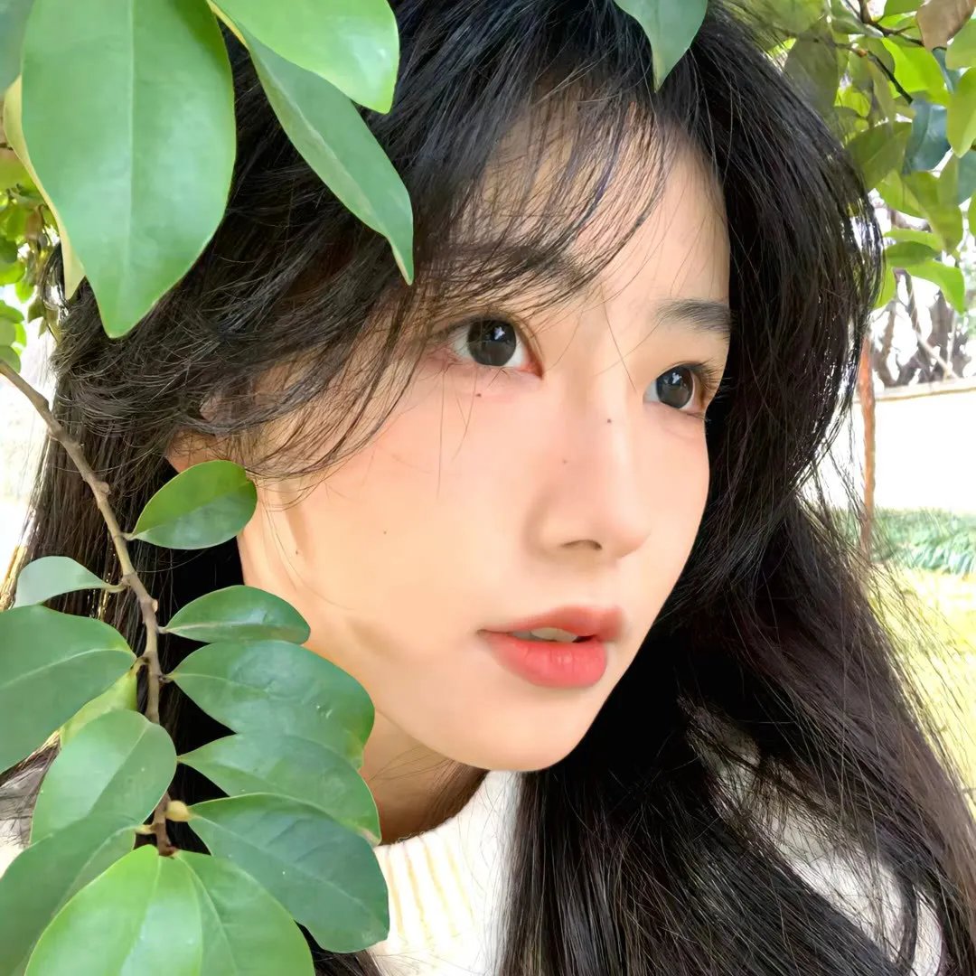 左撇子女孩